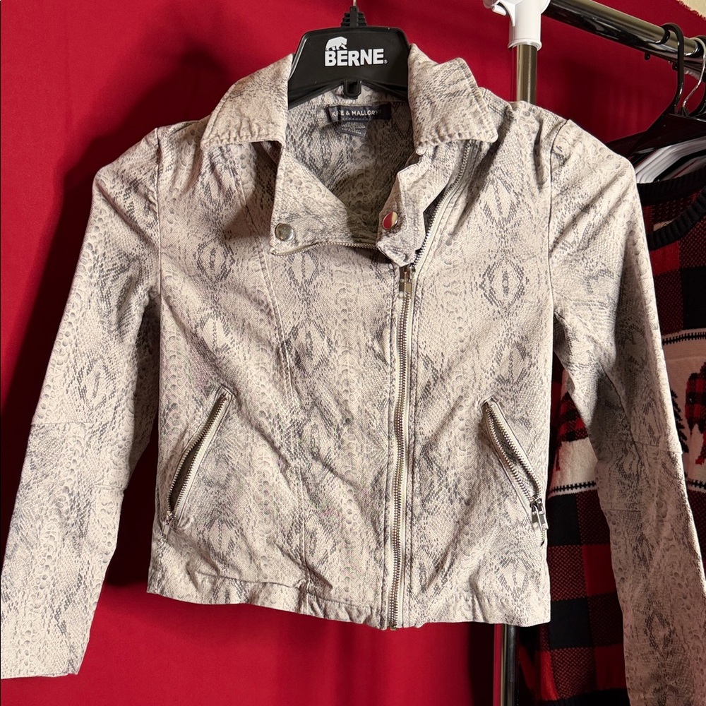 Kate & Mallory Gray Snake Print  Jacket